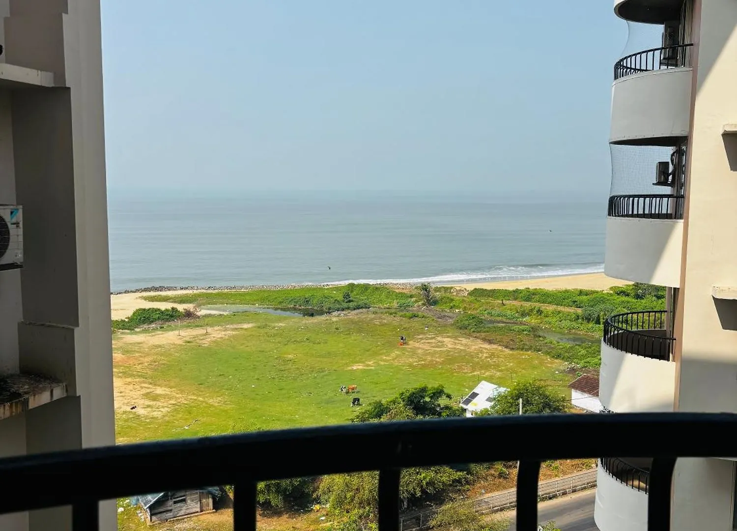 Seaview Apartment At Calicut Beach Indie